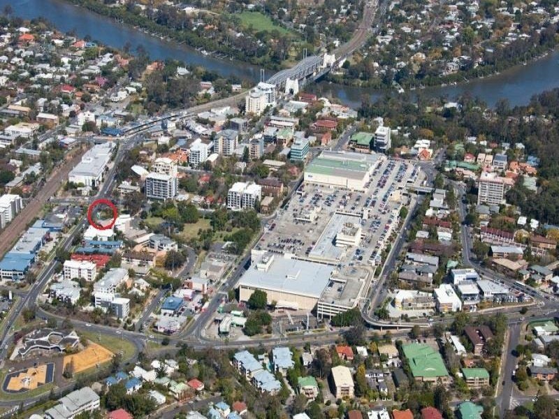 100417-INDOOROOPILLY-2014-04-30-083724-5
