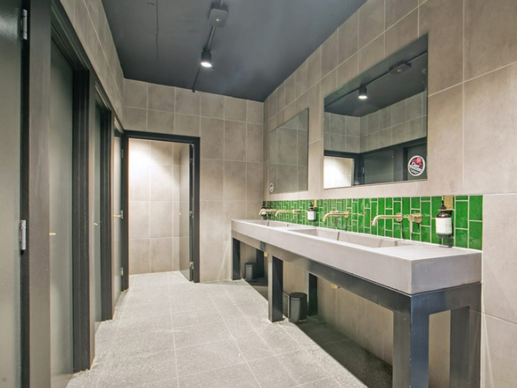 177184-WEST-END-2025-01-31-054653-4