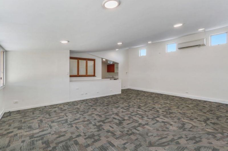 177930-WEST-END-2023-03-14-153834-3