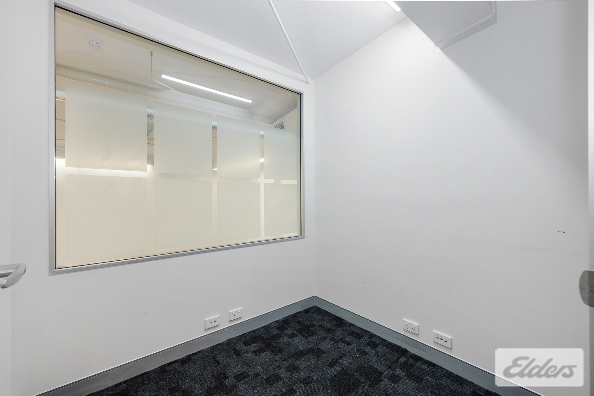 182452-WEST-END-2026-05-11-015352-11