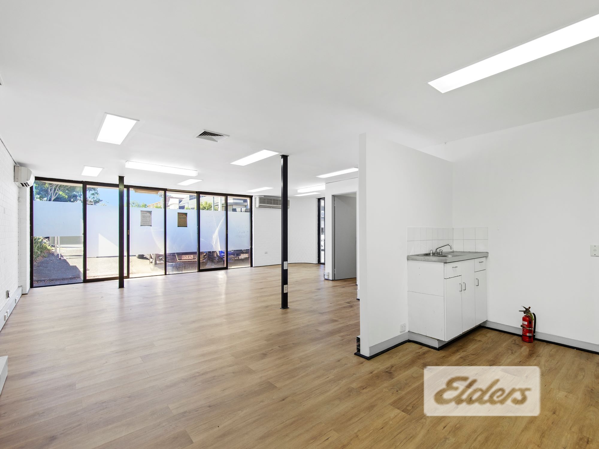 182574-BOWEN-HILLS-2021-05-19-074749-1