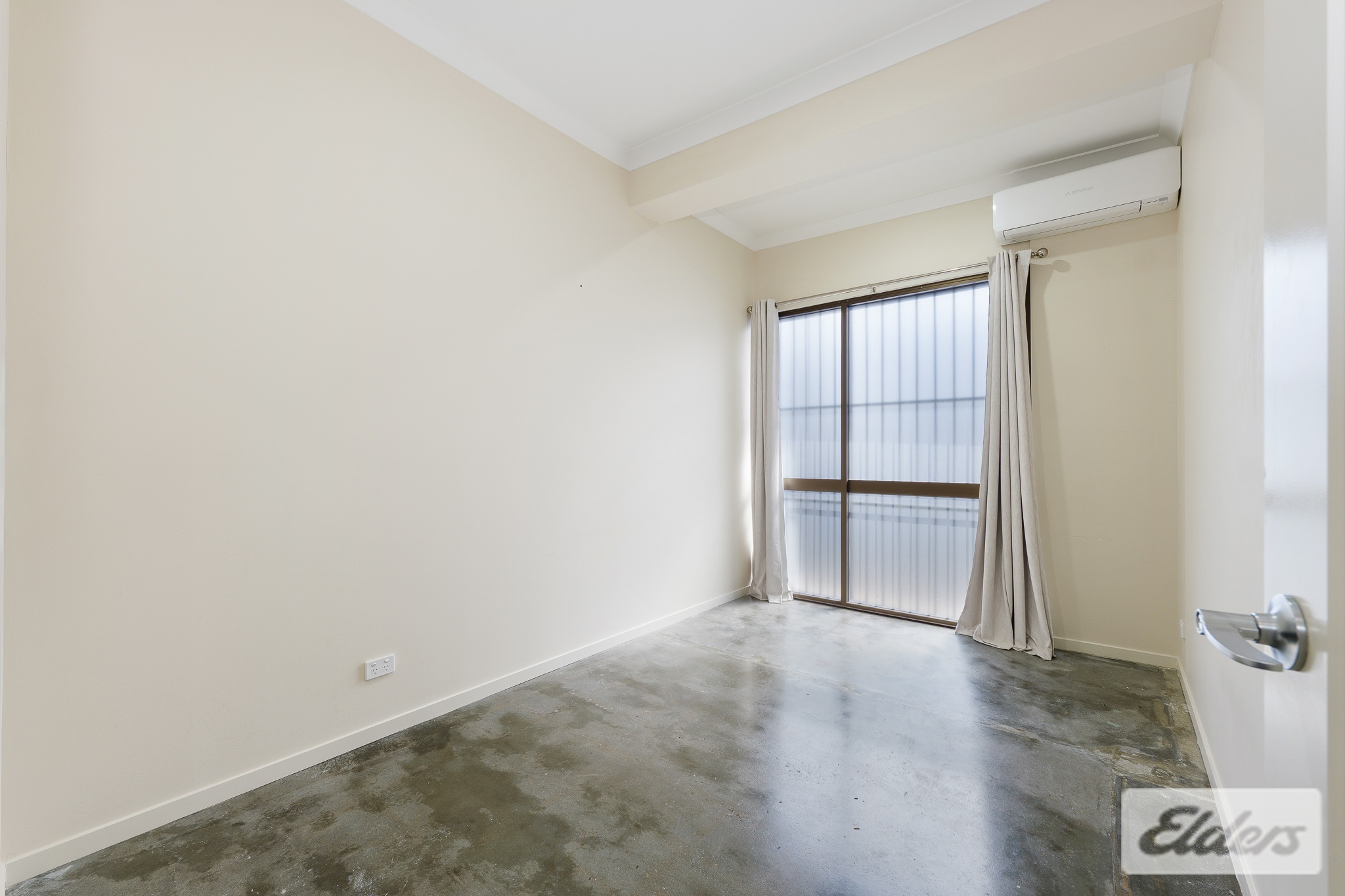182935-ANNERLEY-2026-04-24-052238-12