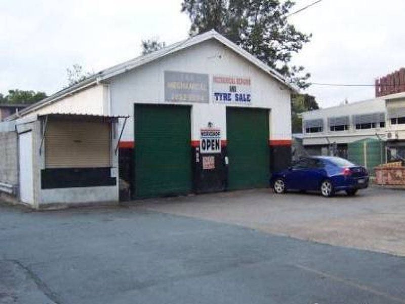 30790IndustrialXX-HERSTON-2013-12-13-113615