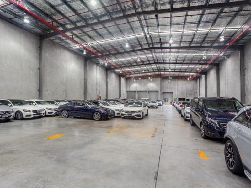 G563761-BOWEN-HILLS-2017-03-30-050153-2