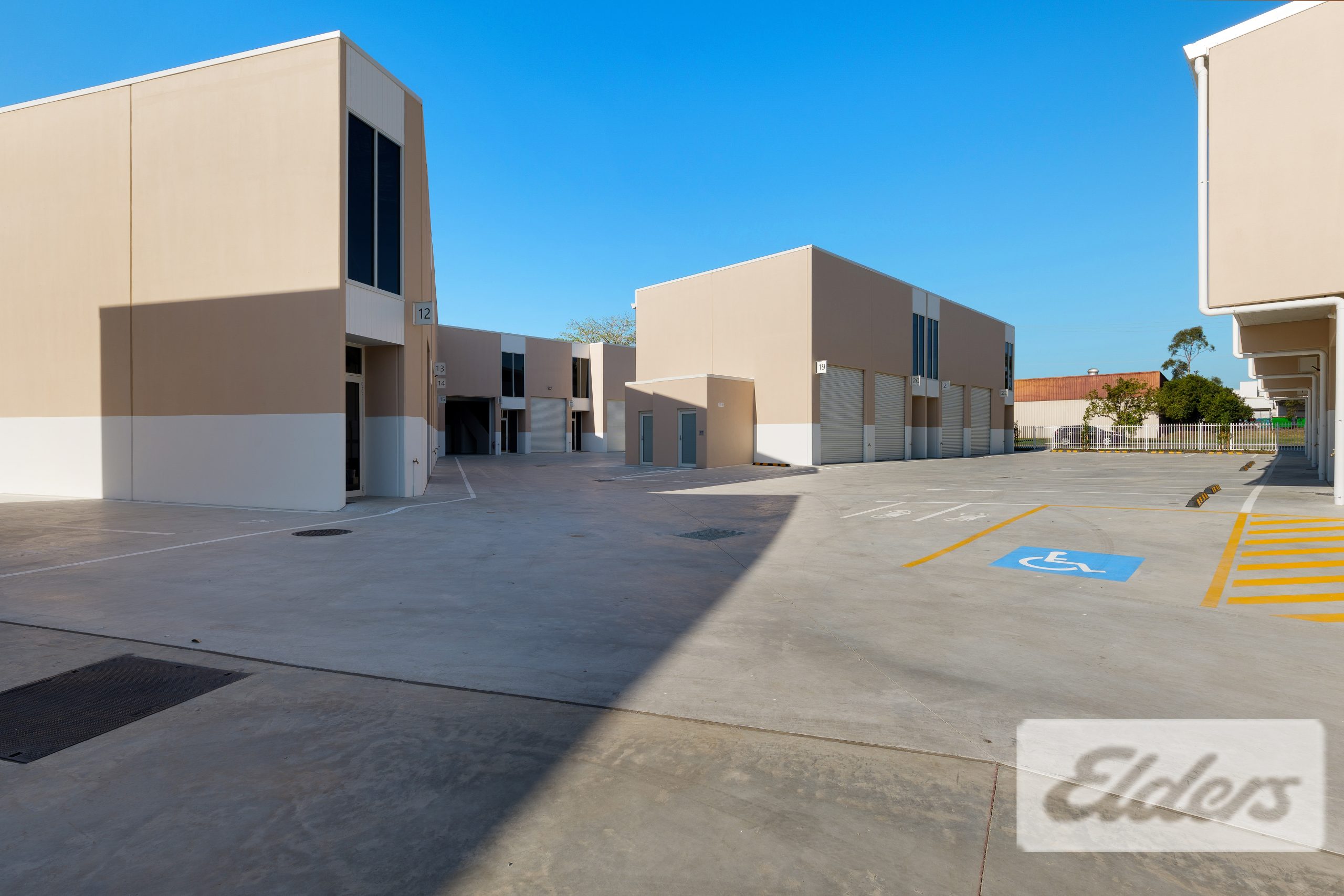 G895191-TENNYSON-2025-10-02-231711-17