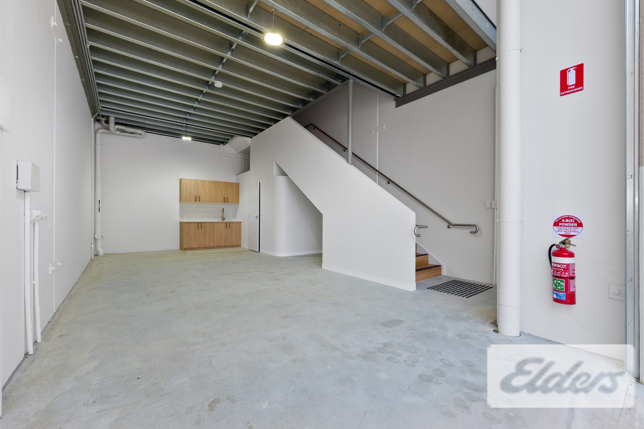 G895191-TENNYSON-2025-10-02-231711-3