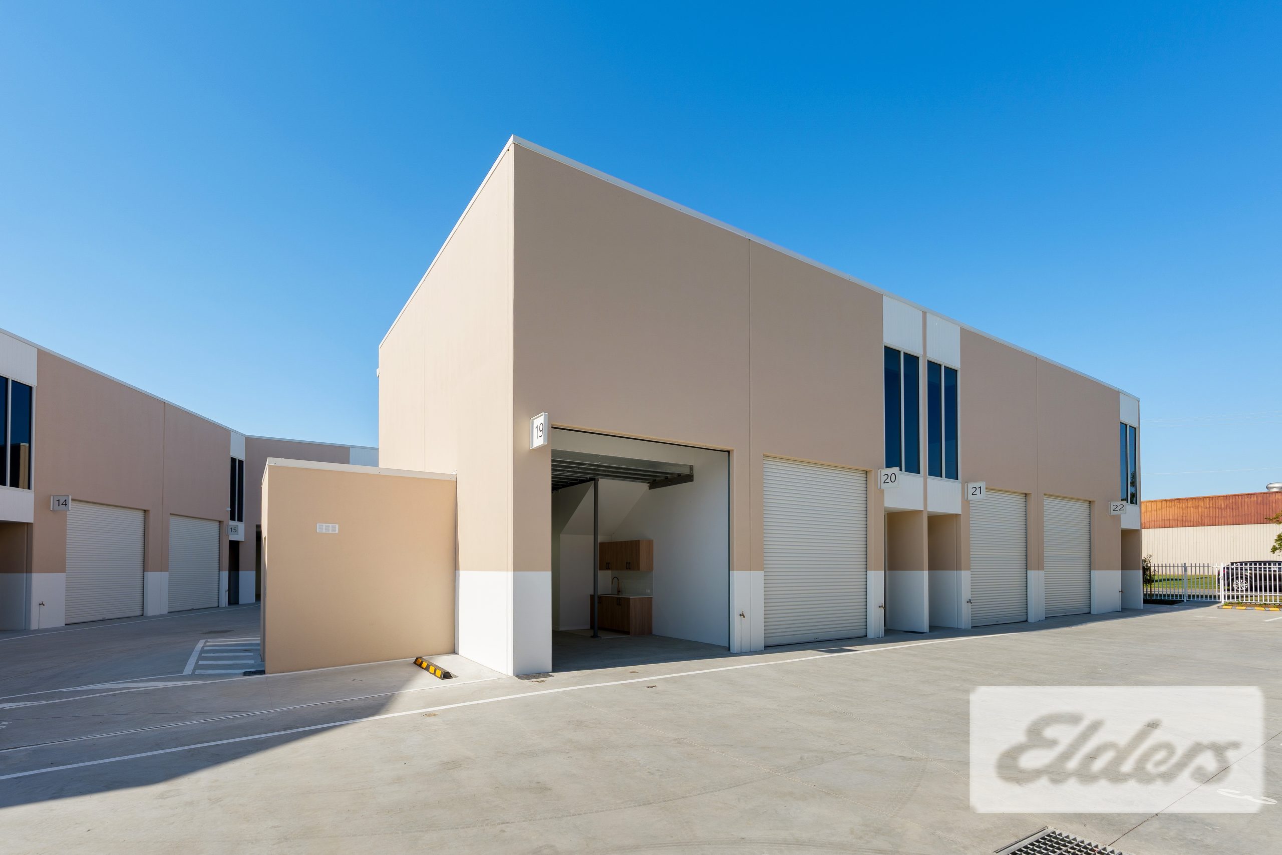 G895191-TENNYSON-2025-10-02-231711-7