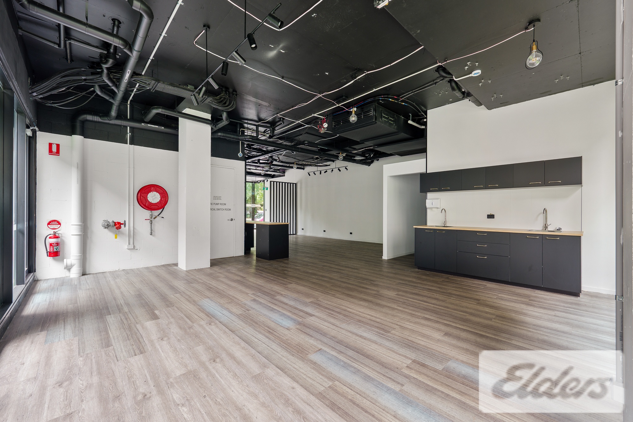 G902111-WEST-END-2026-02-27-043011-2