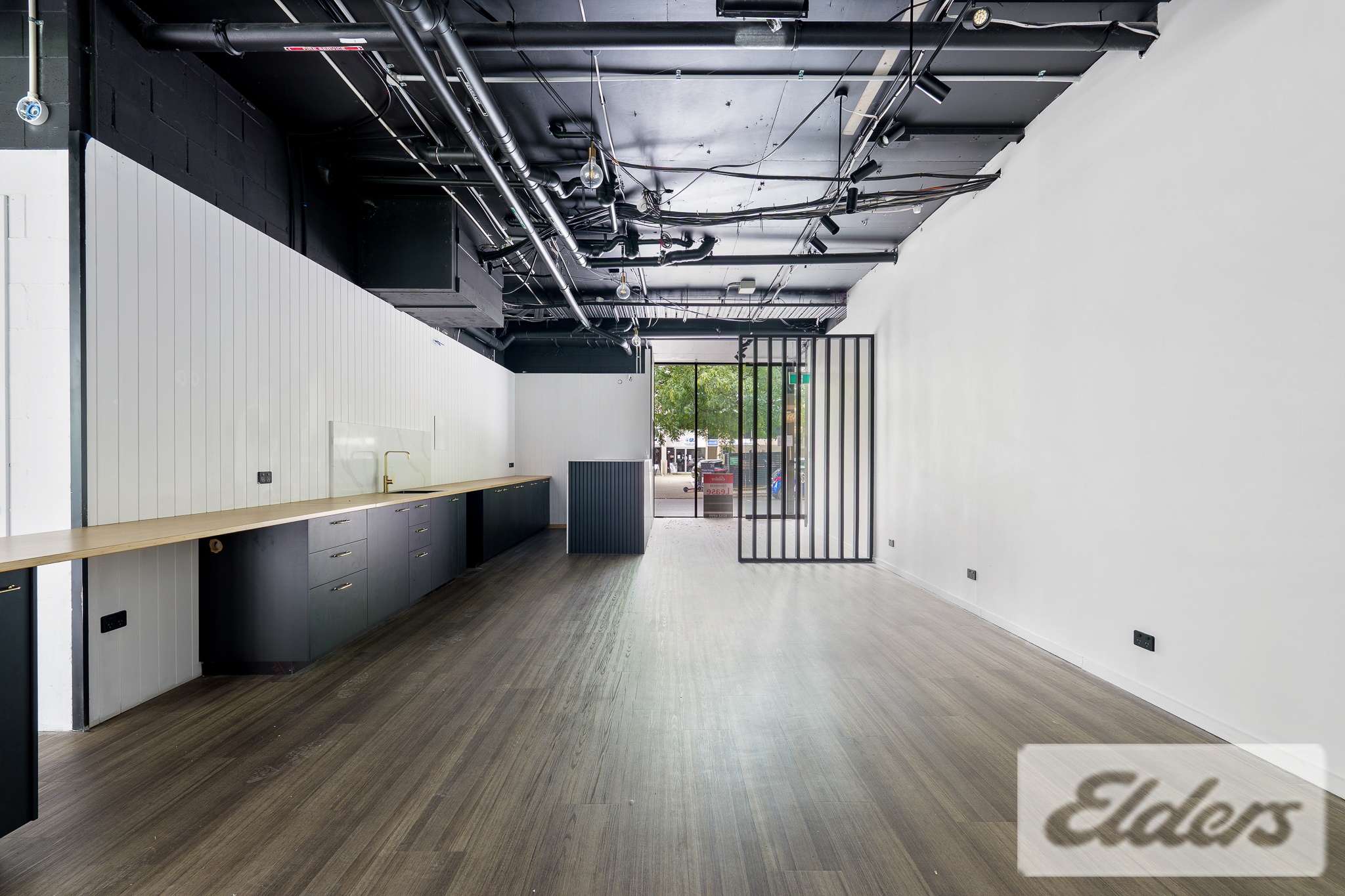 G902111-WEST-END-2026-02-27-043011-8